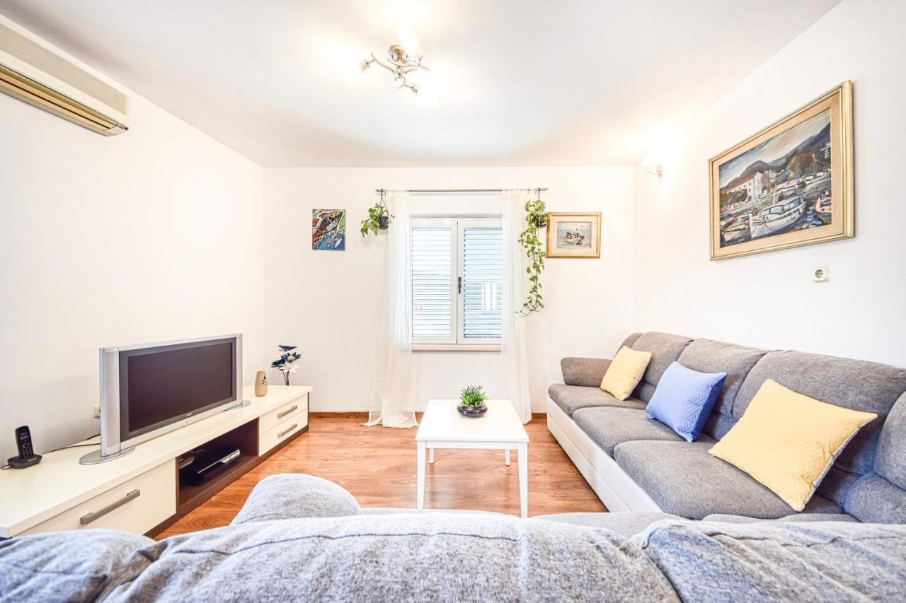 Apartman Andrej Povlja  Cameră foto